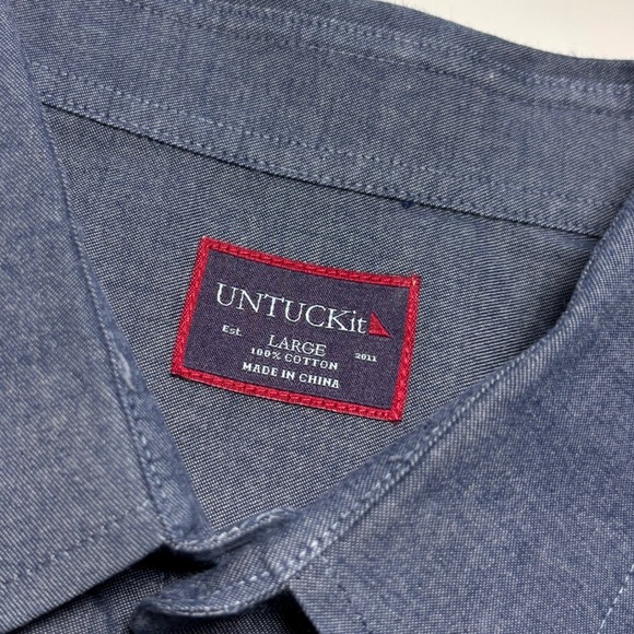 UNTUCKit Chambray Blue Cotton Men's L Long Sleeve Button Down Shirt Casual - Picture 6 of 7